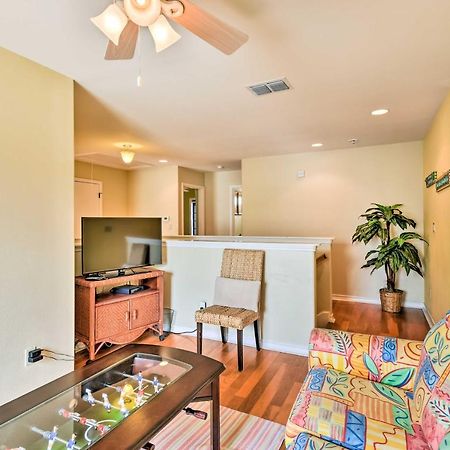 Port Aransas Condo With Pool Access - Walk To Beach! Exterior photo