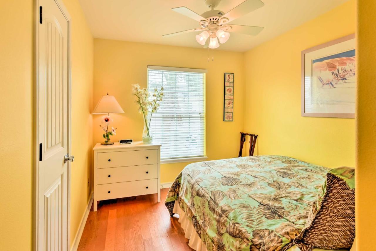 Port Aransas Condo With Pool Access - Walk To Beach! Exterior photo